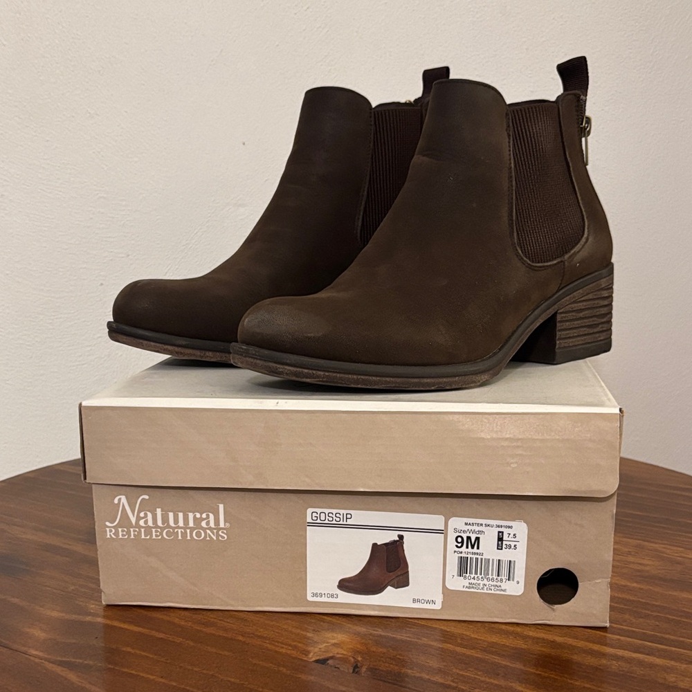 Natural Reflections Dark Brown Ankle Booties -Gossip- Brand New in Box